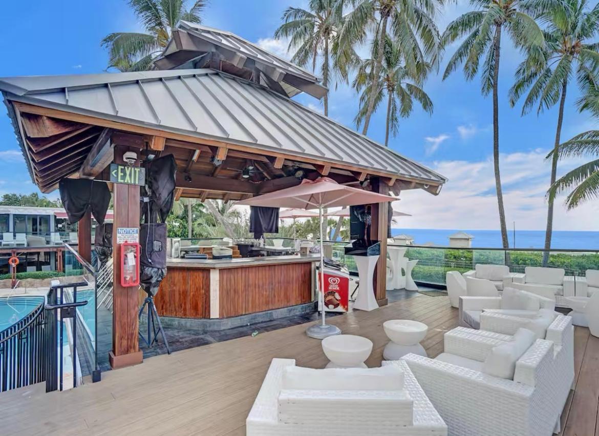 Miami Oceanfront- Pool Bar & Gym & *